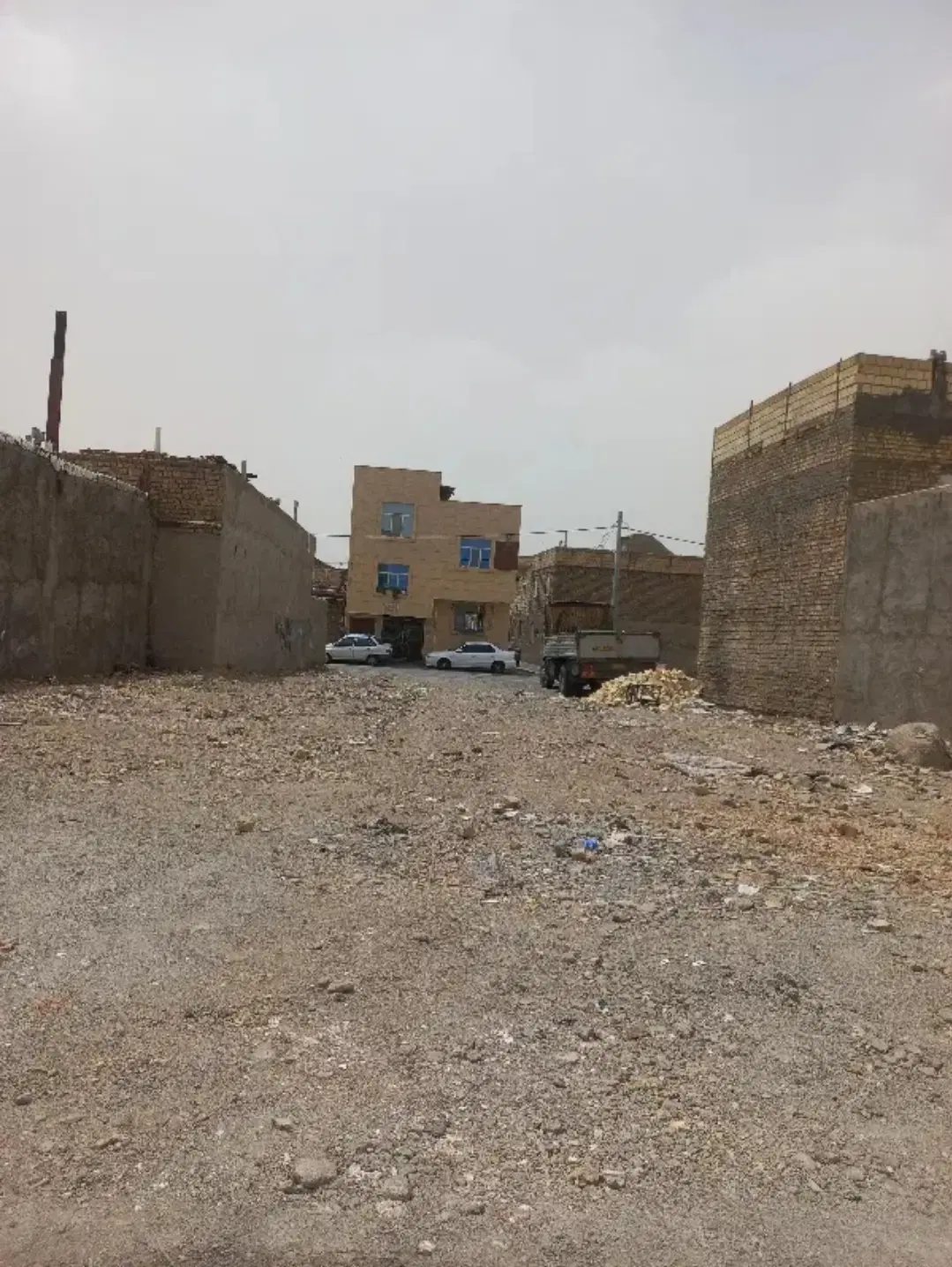 زمین مسکونی