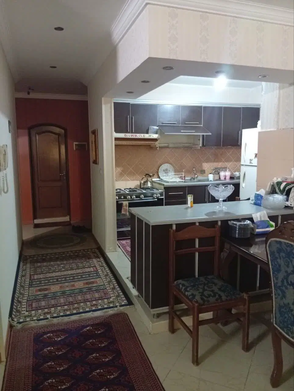 آپارتمان 90 متر ، صارمی ، حافظ ( املاک اشراف )