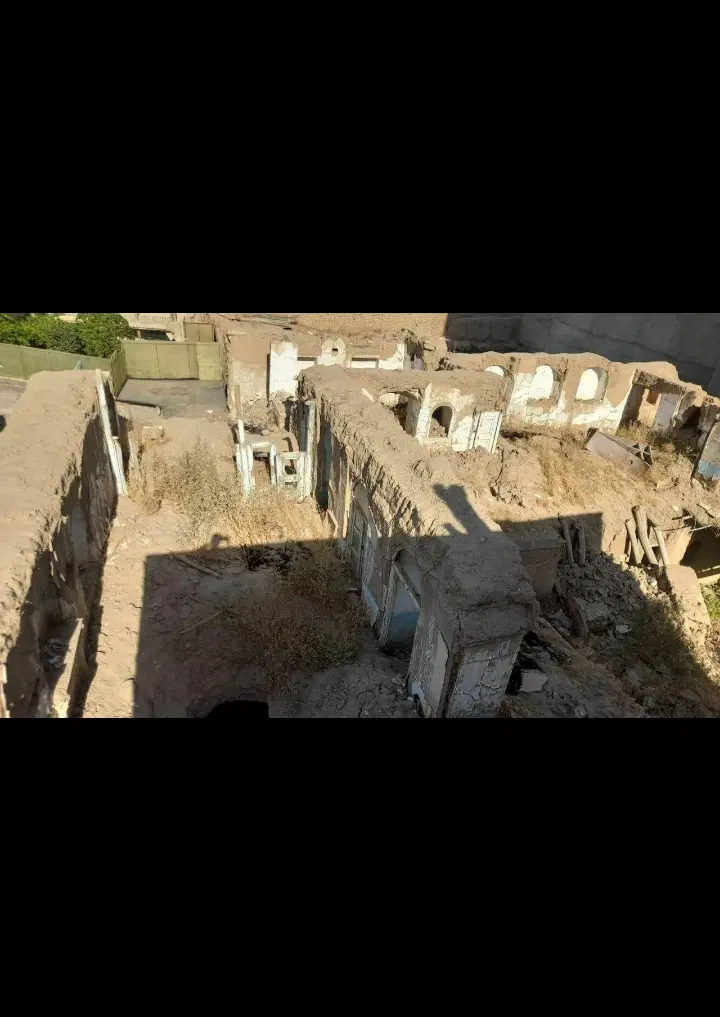 زمین کلنگی در کوچه چه مسجد جامع  220 متر