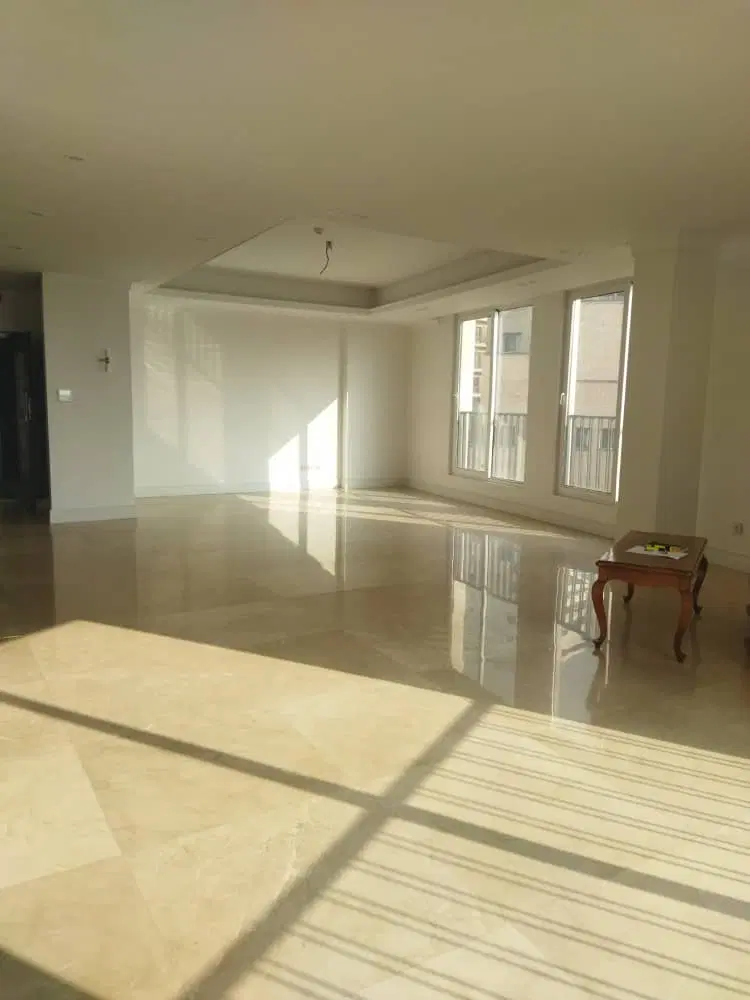 220مترشمال کاخ نوساز