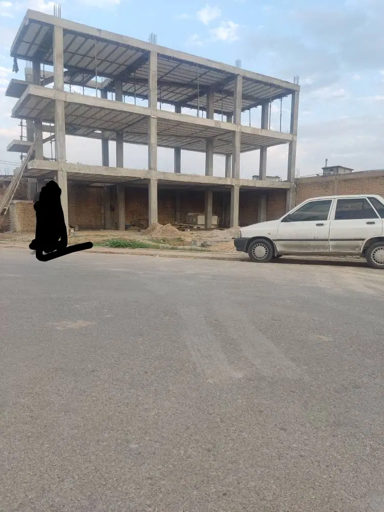 خانه نیمه‌ساز کوی ولایت