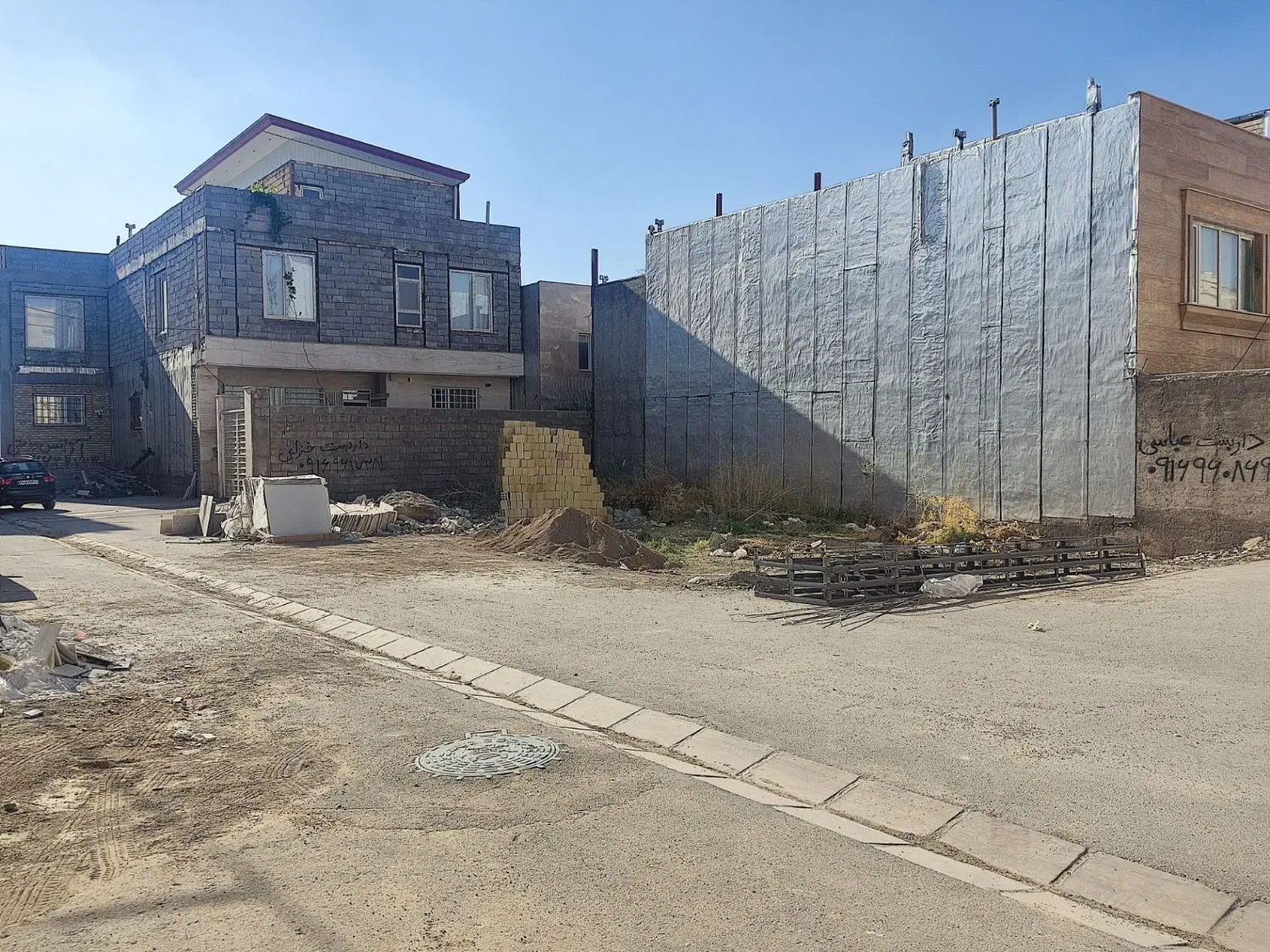 زمین دادگستری۲۰۰متری دونبش