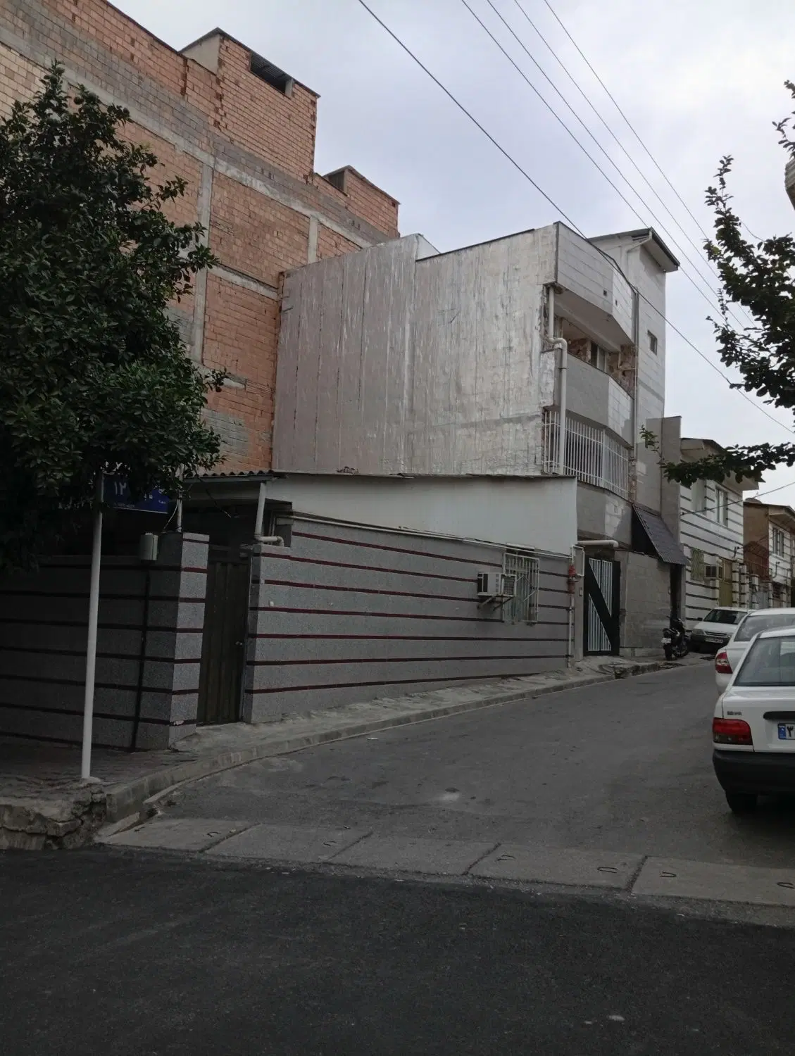 ساختمان 3طبقه210متری شهرک مهندسین سبطی12