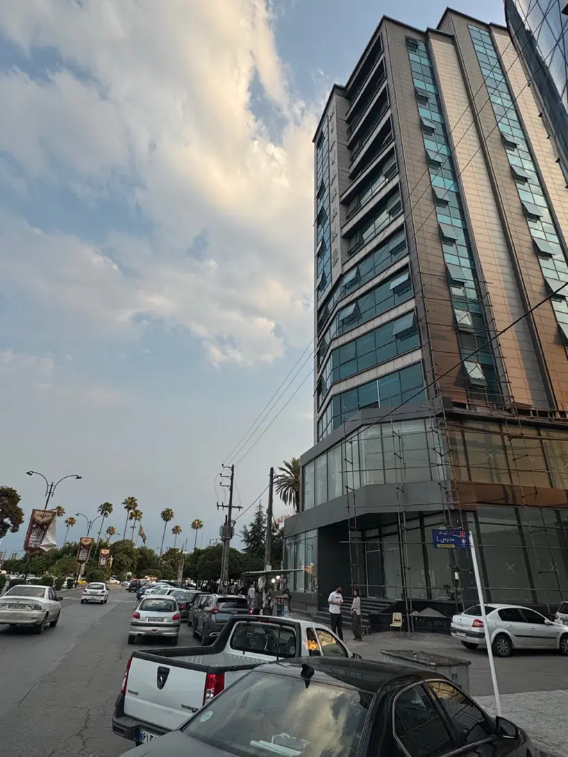 واحد تجاری لوکس آماده تحویل در برج نیاوران بابل