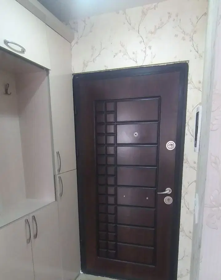 هم خانه میشوم اقا هستم