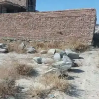 زمین فروشی