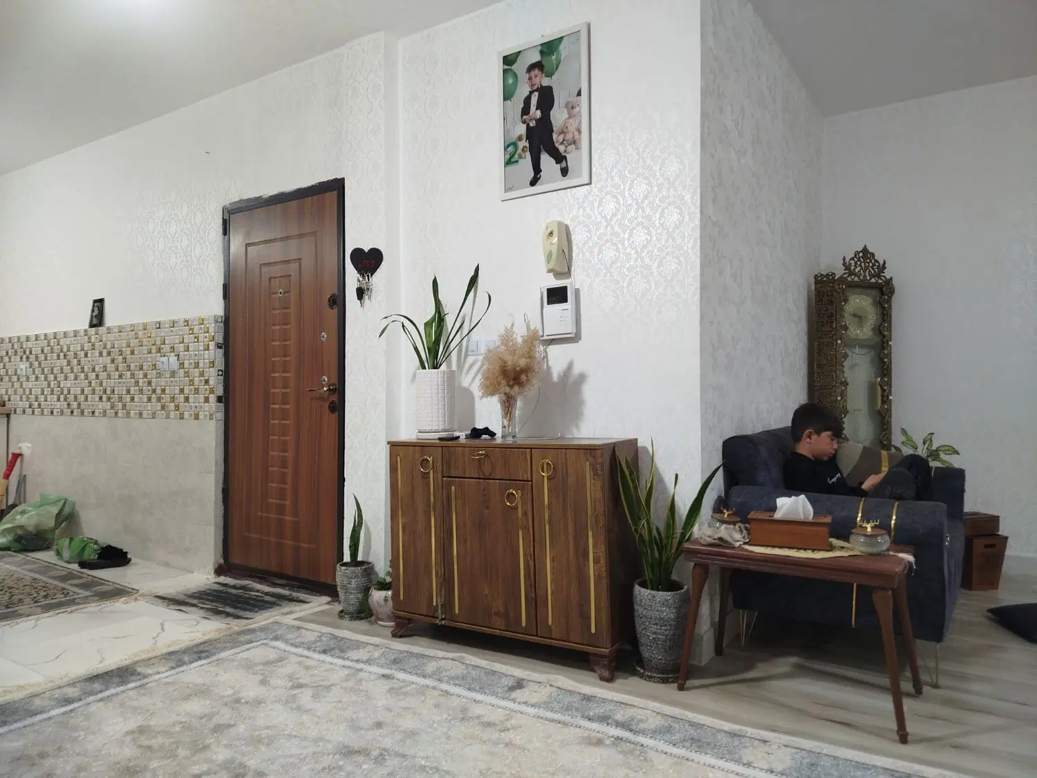یه واحد همکف مابین ملاباشی کارشناسان فردوسی 11