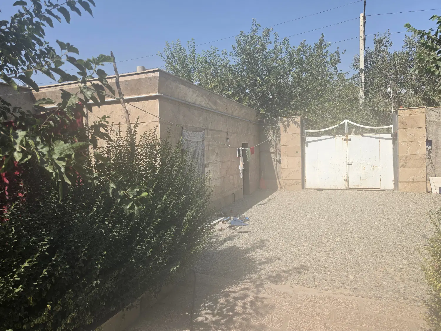 ۸۰۰ متر ویلا با بنا ۱۵۰ متری