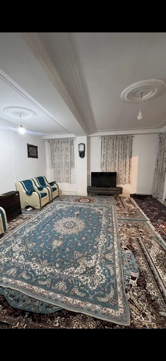 آپارتمان ۹۵ متری ۲ خواب_ شهرک گلستان (بلوار نسترن)
