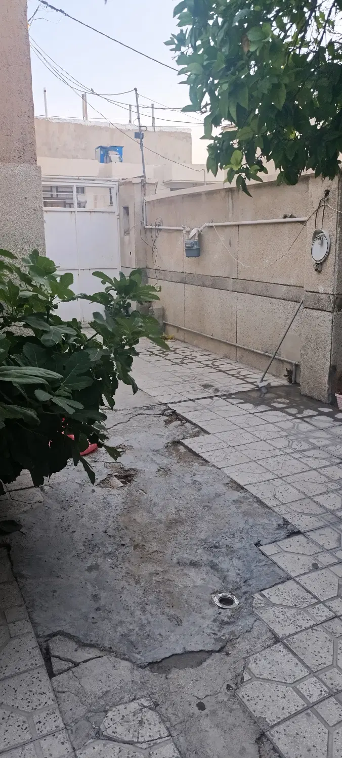 خانه ی کلنگی تهاتر