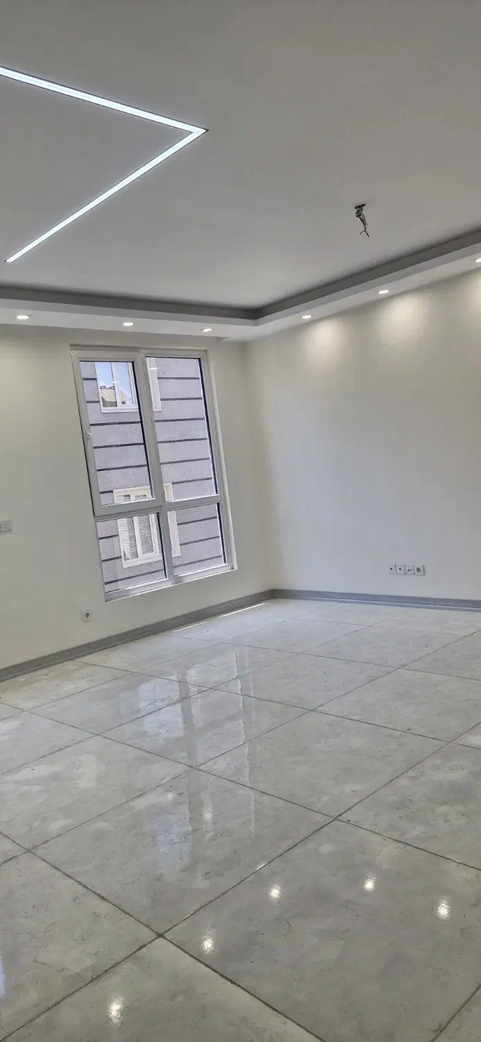 آپارتمان نقلی، نوساز، تاپ لوکیشن
