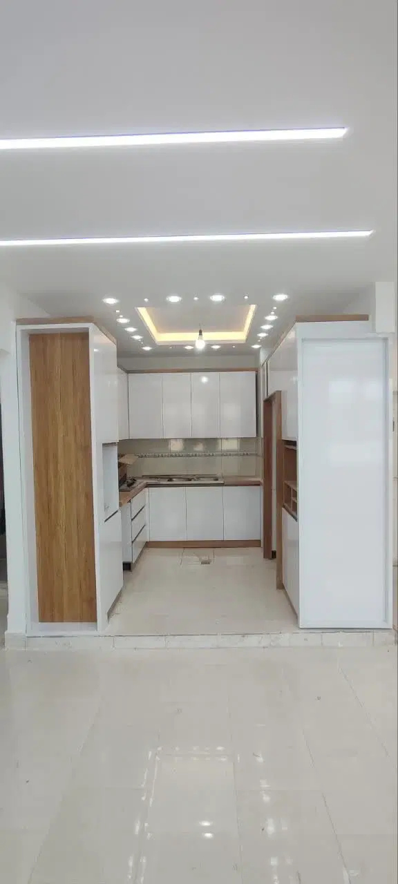۸۵ متری _دو خواب_سند دار