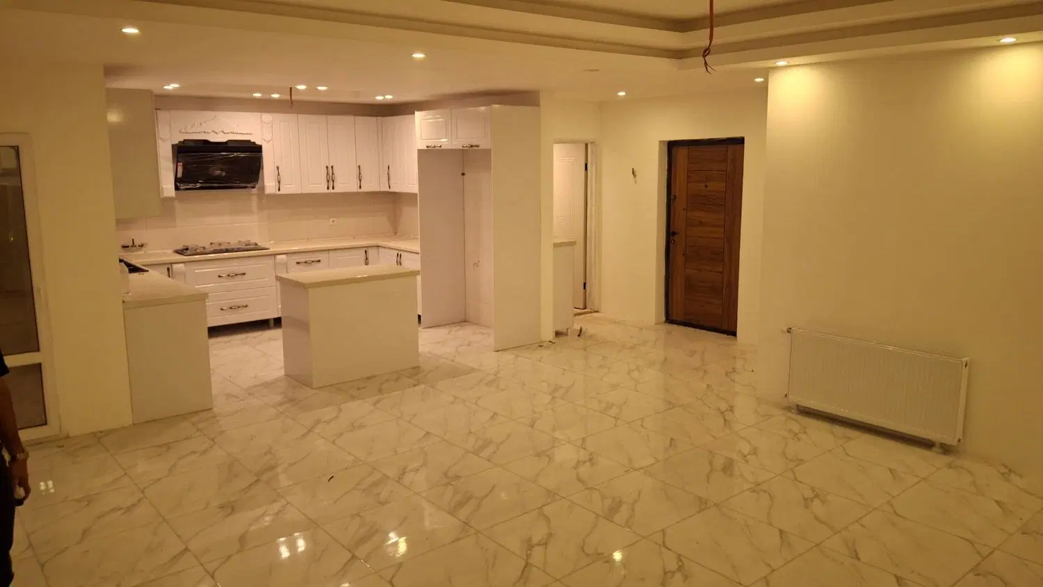 رهن و اجاره 105متری تک واحدی نوساز فول امکانات