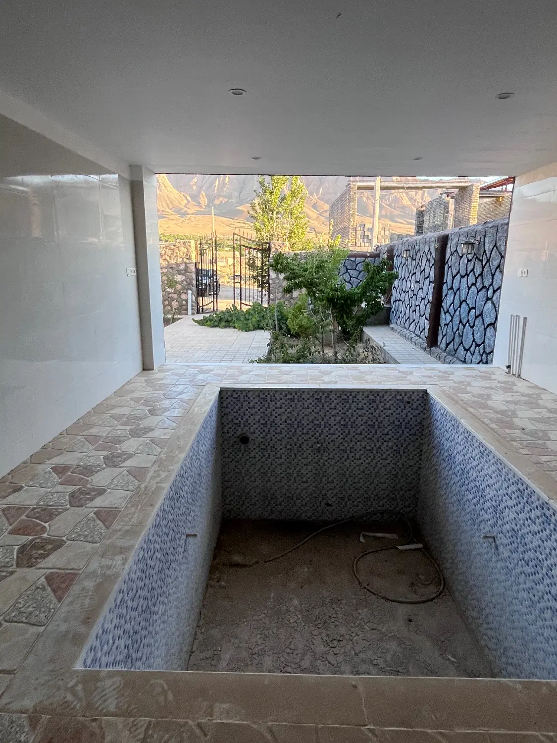 خانه باغ فروشی سعید اباد حسین اباد