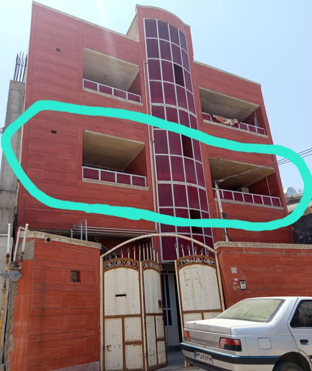 فروش منزل ۱۱۰متری دوخوابه بسیارشیک ومکان خوب..