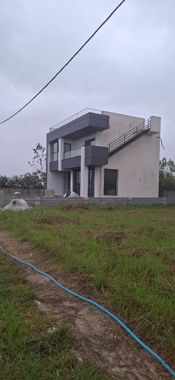۲۰۰ متر زمین فروشی