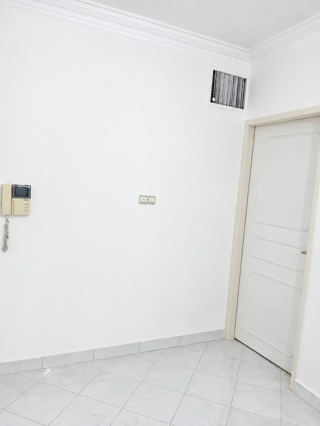۵۱ متری با پارکینگ اختصاصی منیریه