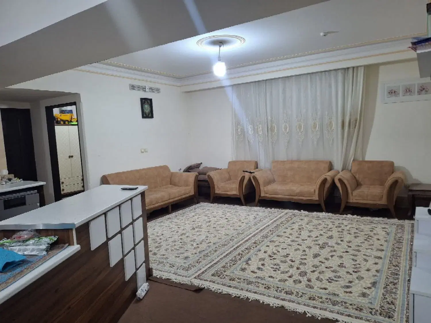 آپارتمان شیک در خیابان زاگرس
