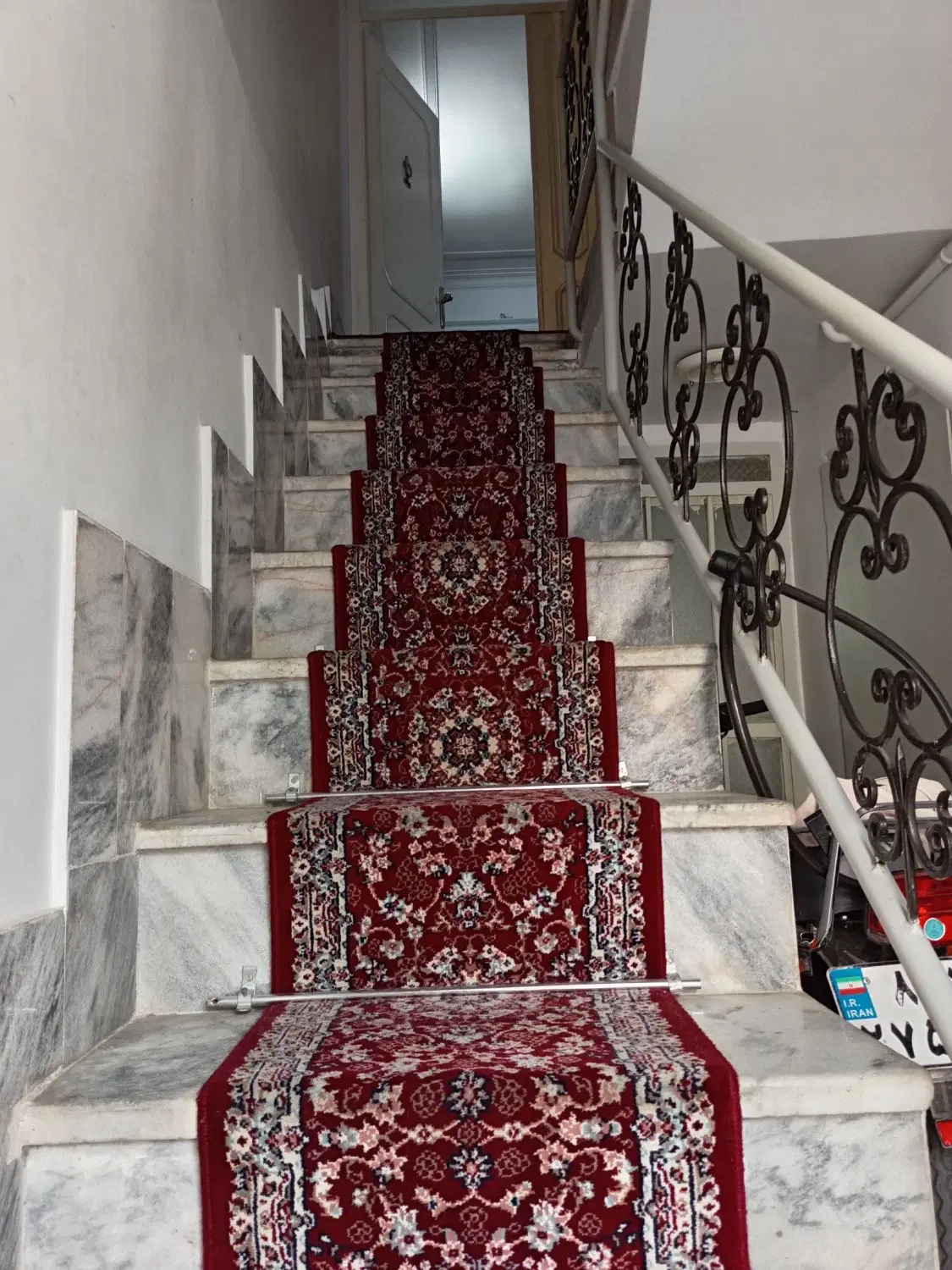 فروش ویلایی سه طبقه مجزا