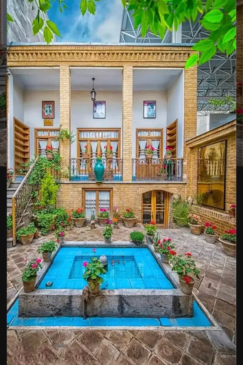 زمین تجاری دانش ۲۵ متر به بالا