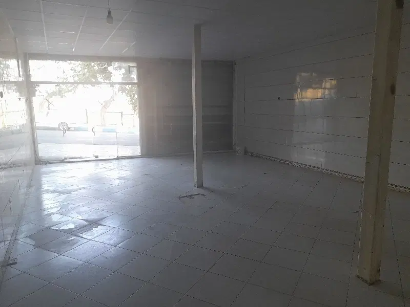 دودهنه مغازه تجاری بر خیابان شهدا