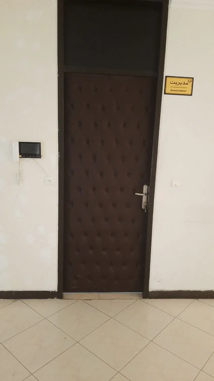 اداری ۵ خوابه ۱۶۰ متری تک واحدی