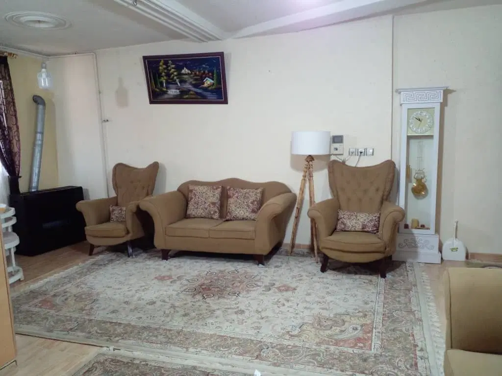 اجاره ی واحد ۵۲متری پشت انزل مال