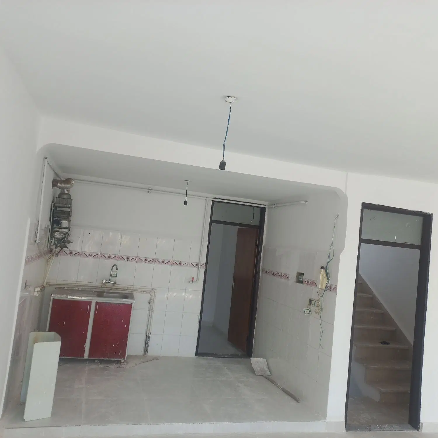 فروش خانه مسکونی محله مهرآباد کوچه روشن