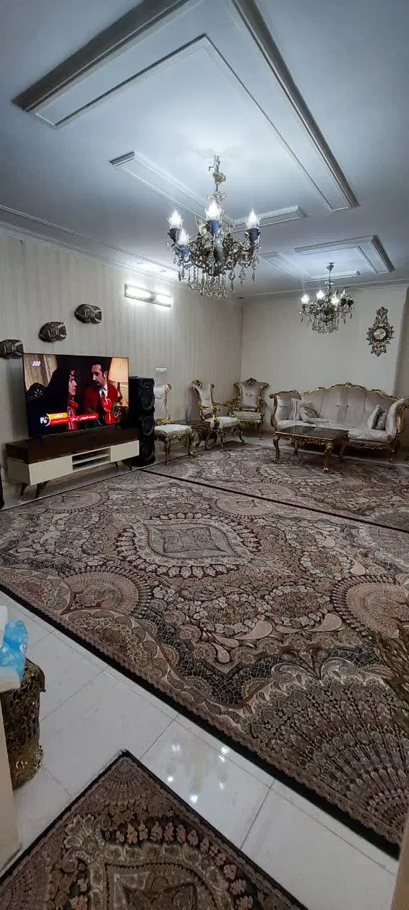 فروش آپارتمان ۲خوابه پارکینگ‌دار فول امکانات
