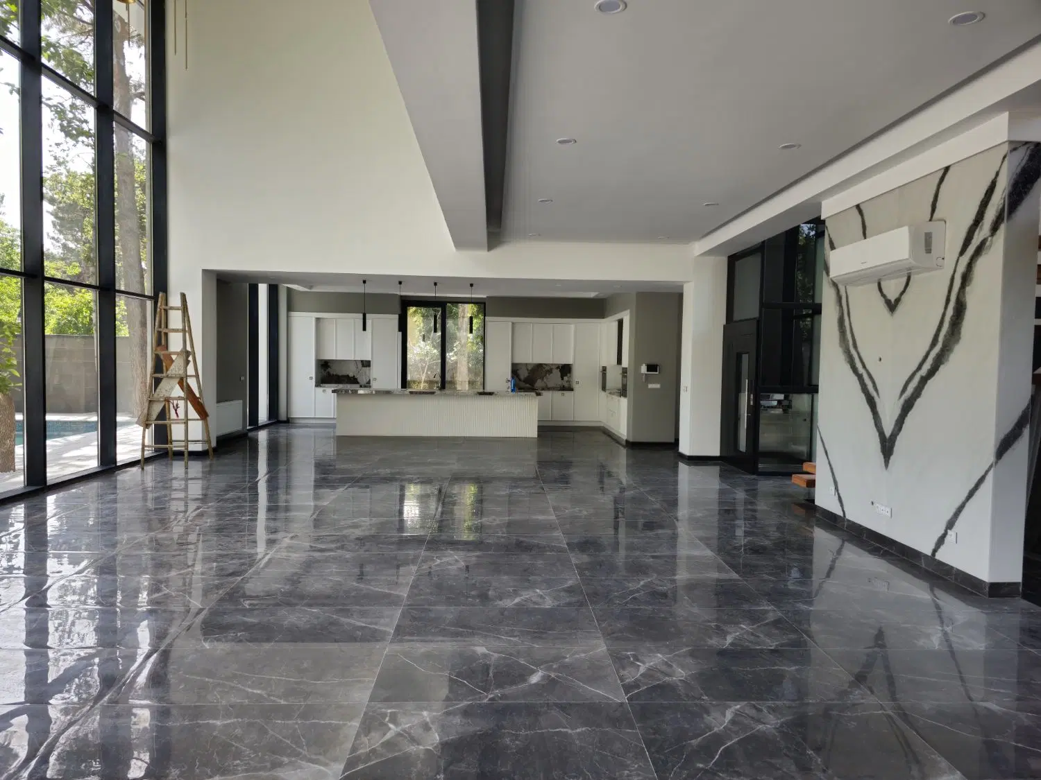 ۲۰۰۰ متر باغ ویلای لاکچری کلید نخورده تاپ لوکیشن
