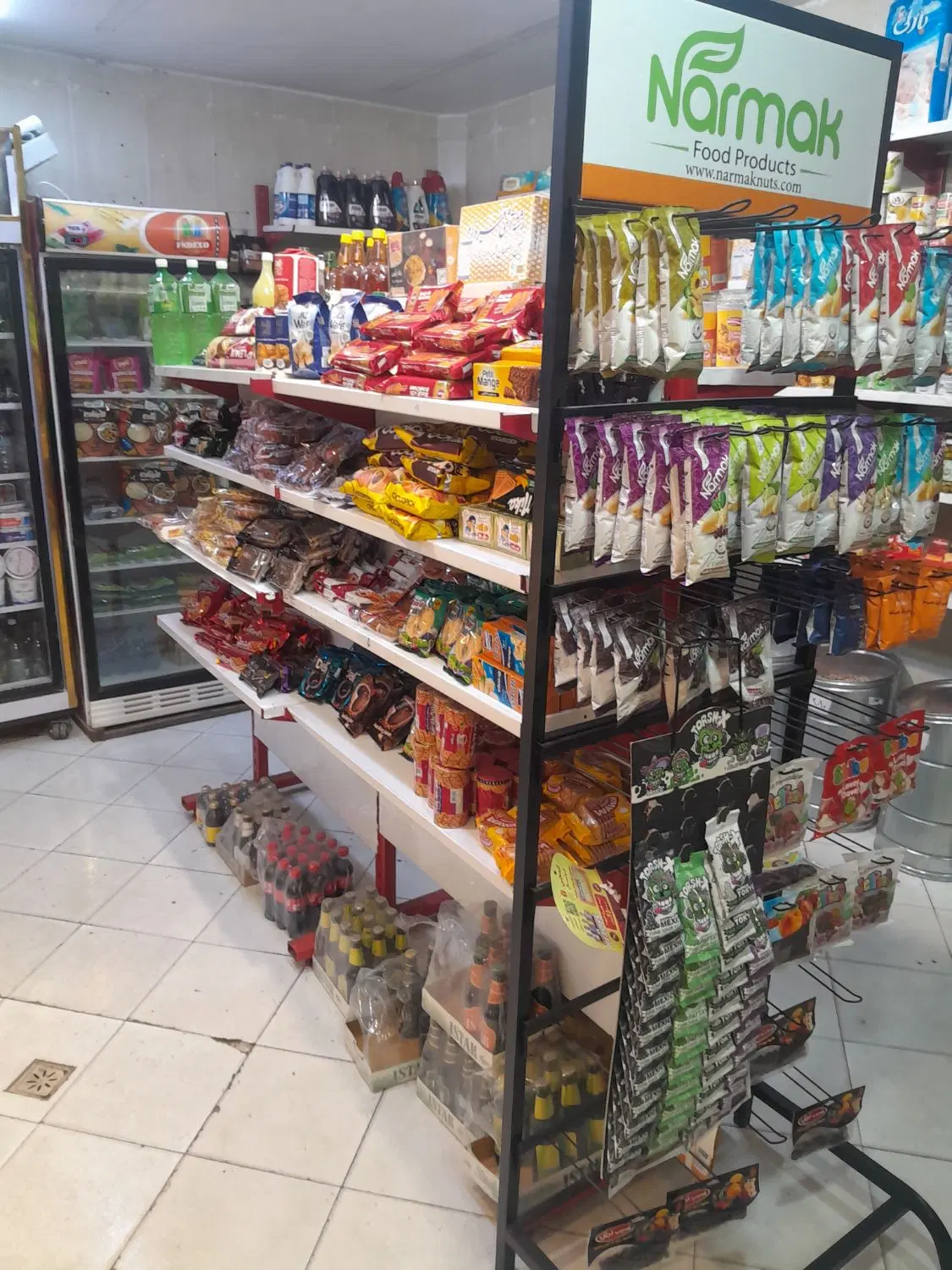 واگذاری یک باب مغازه با کلیه اجناس سوپرمارکت