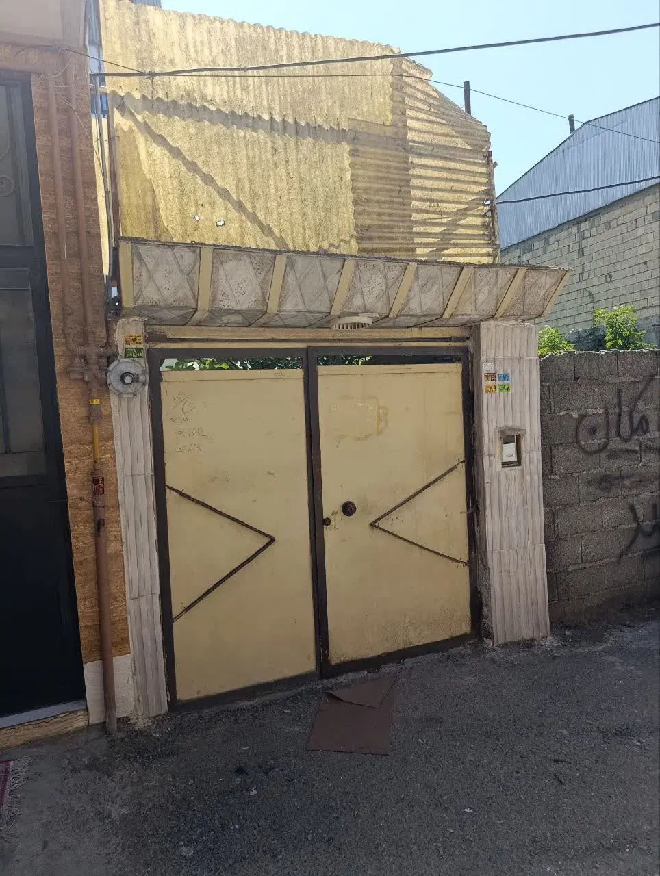فروش فوری منزل ۹۵ متری در مرکز شهر رشت