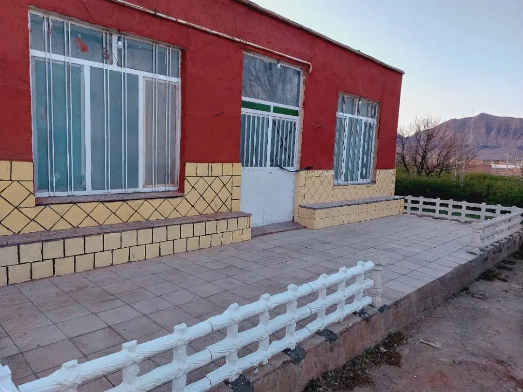 منزل برزک دهستان گلاب ازوار باتمام امکانات