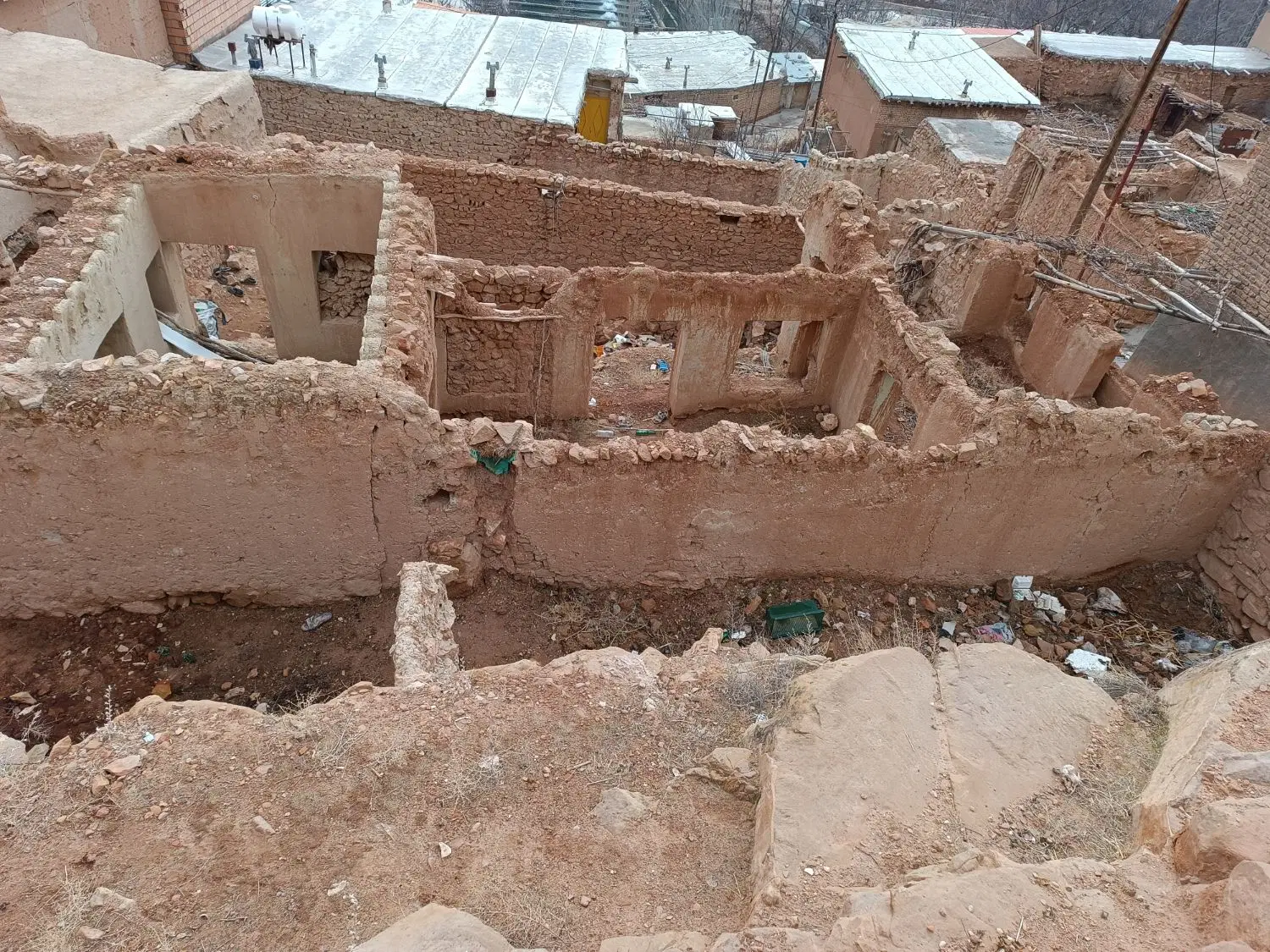 ملک کلنگی فروشی معاوضه با وسیله ام دارم سر بدم