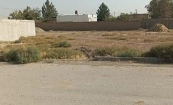 زمین فروشی