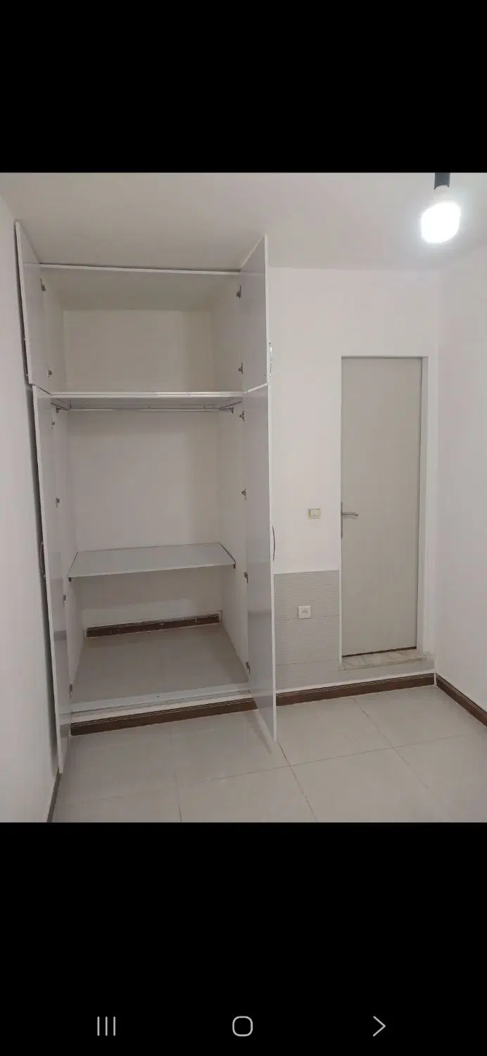 آپارتمان ۵۷ متری حصارک بالا خ شهدا . تخلیه