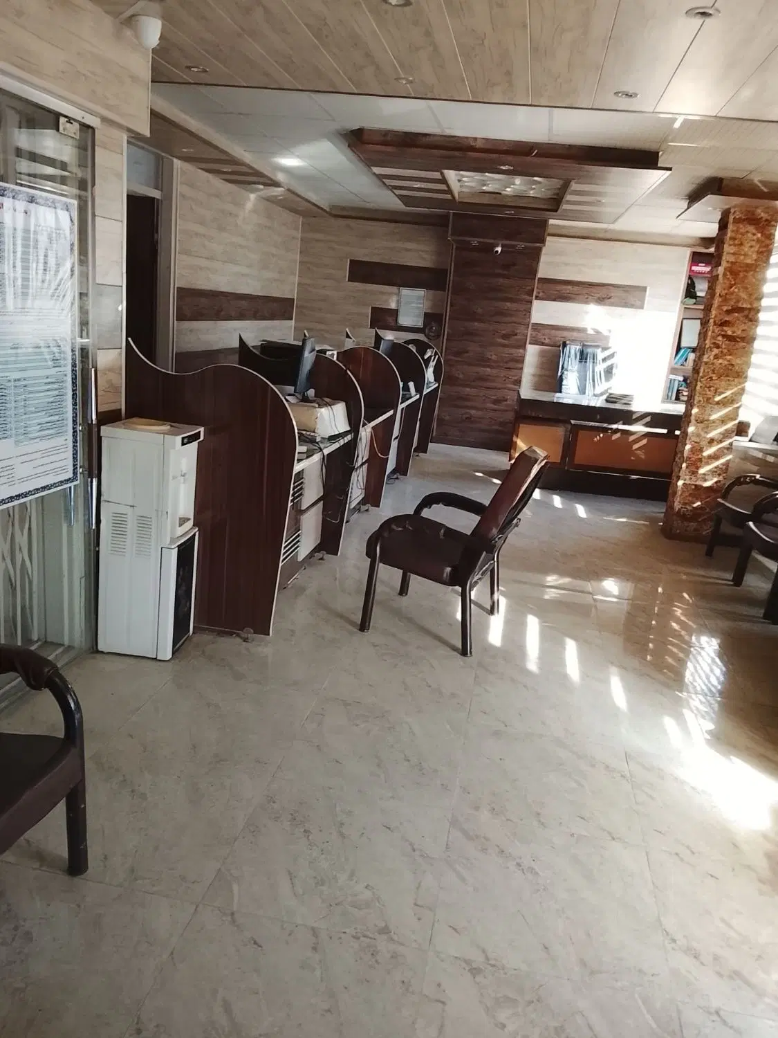 اجاره یک ساختمان تجاری