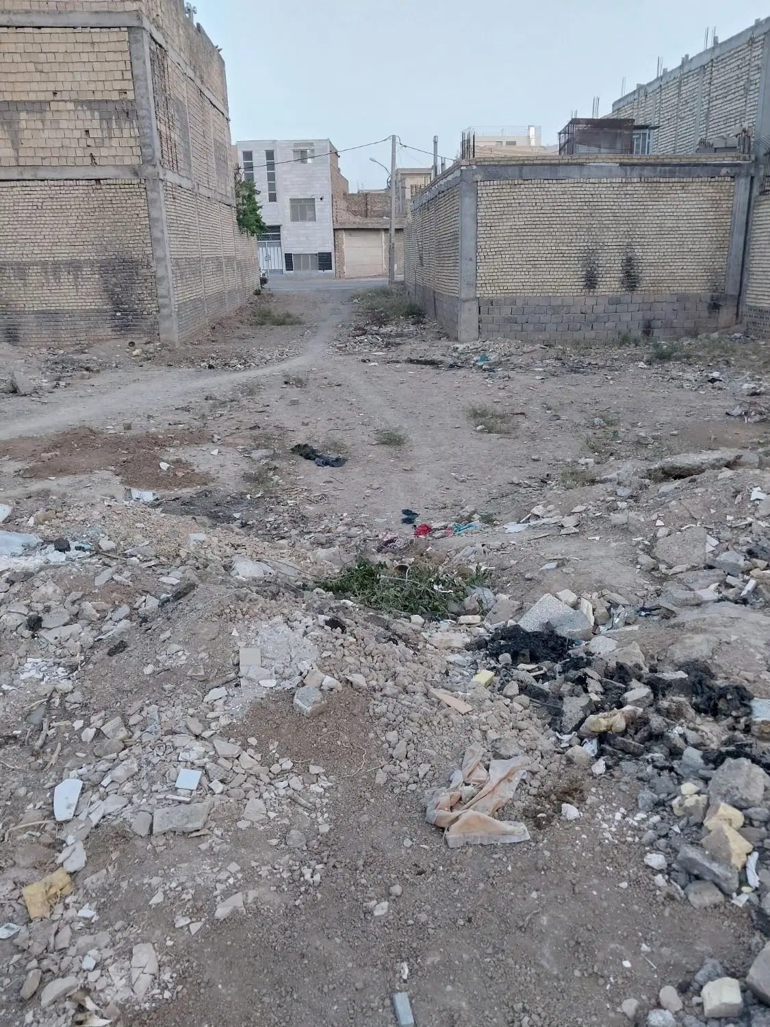 زمین مسکونی فروشی
