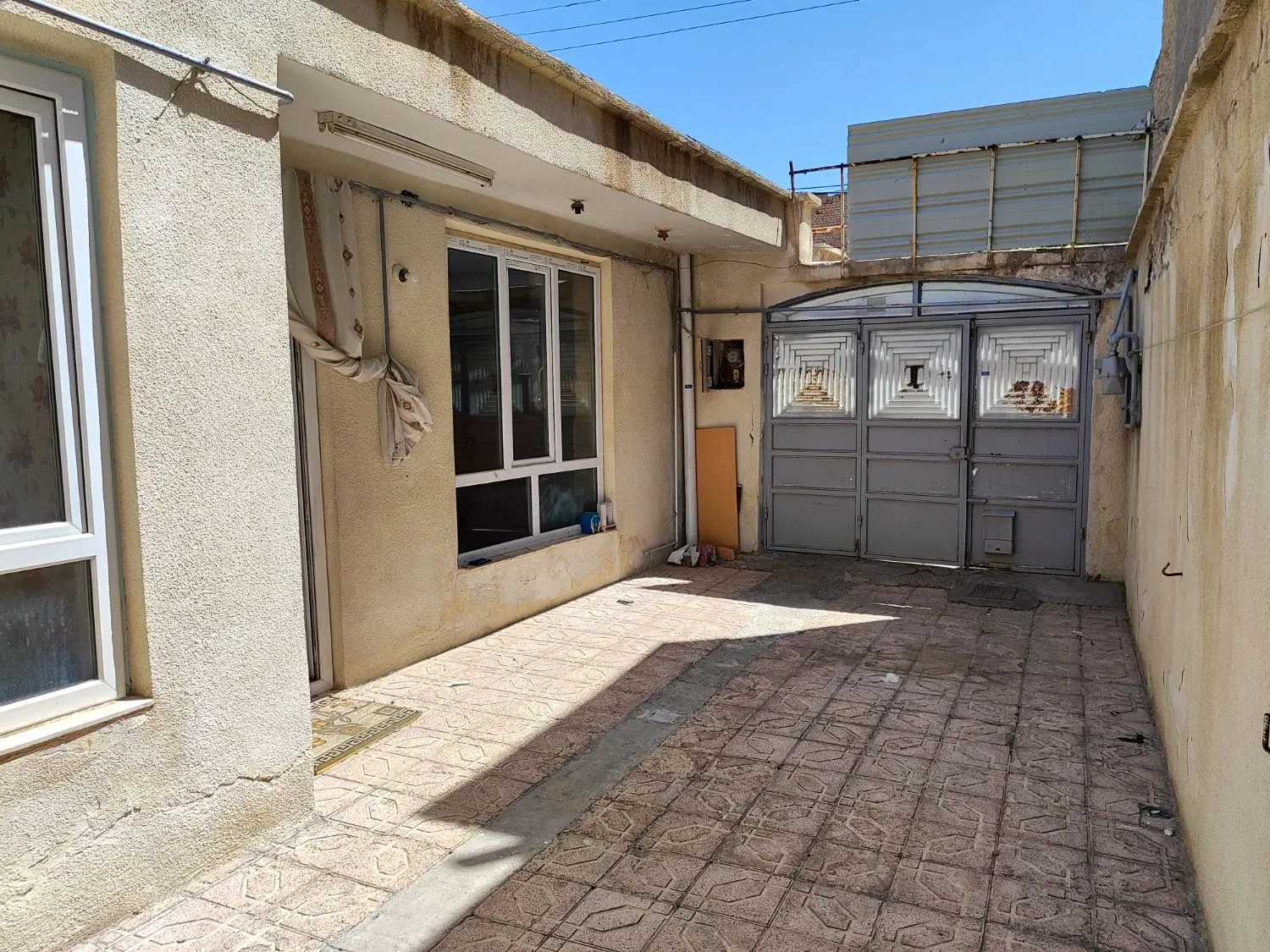 خانه 100متر ، دربست در ایل گلی