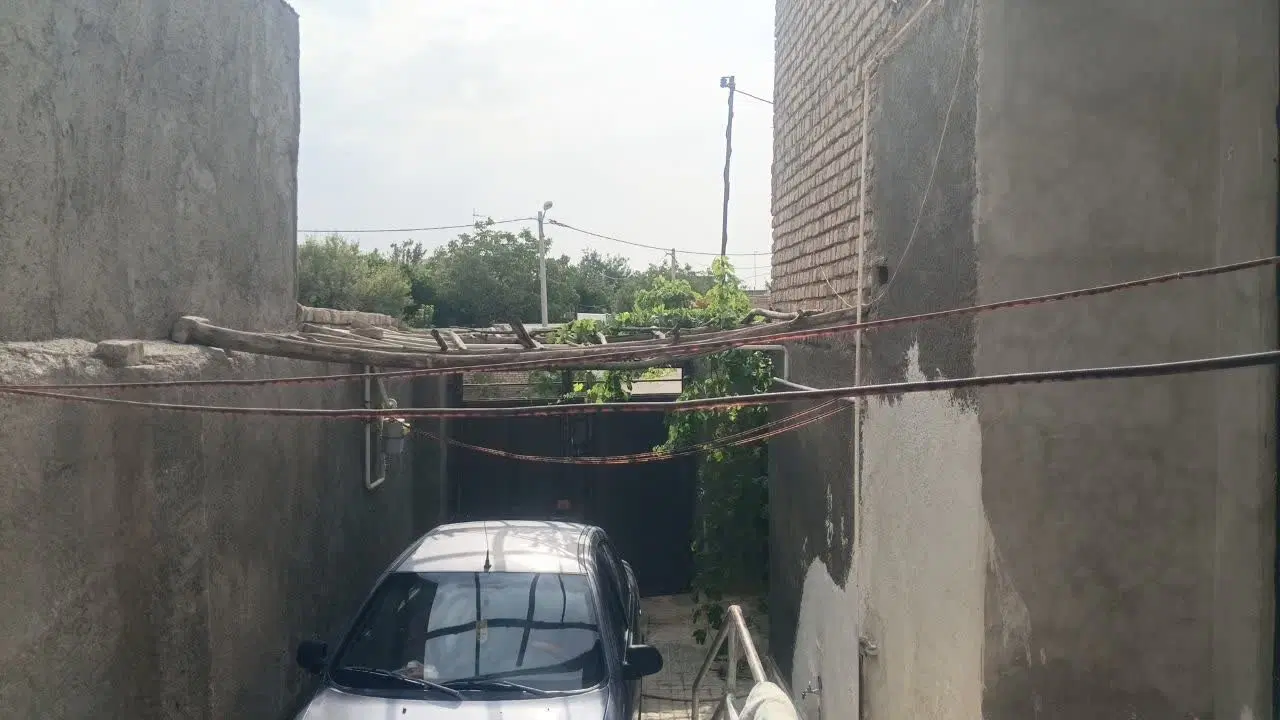 فروش یا معاوضه خانه غرق آباد