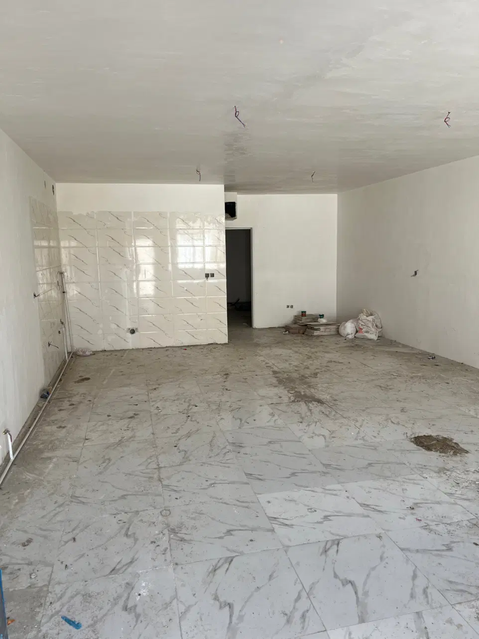 خانه حیاط دار ملک آباد