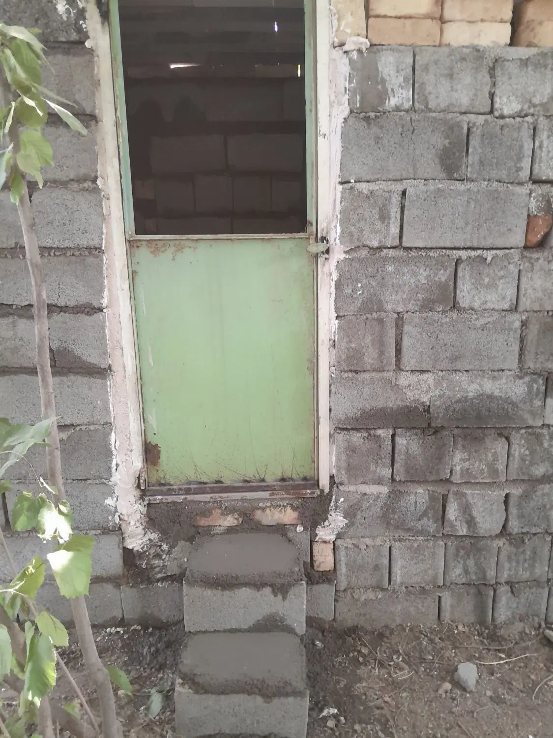 زمین روستا وشنوه .