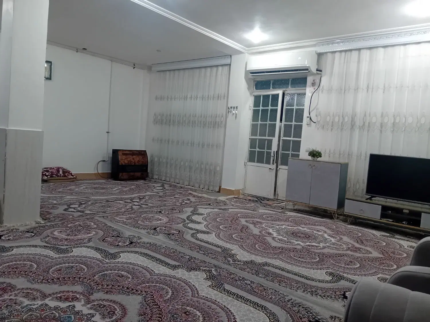 خانه دوطبقه نوراباد