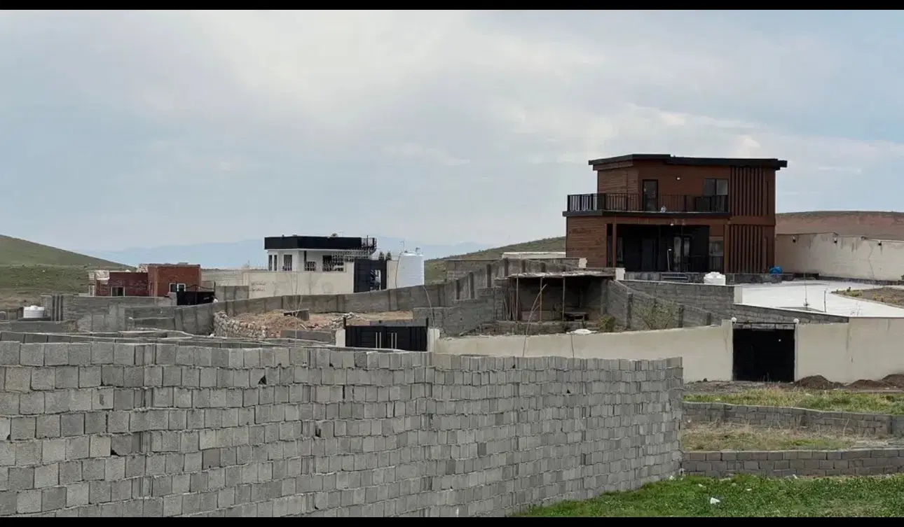 زمین کوشک زر تهاتر