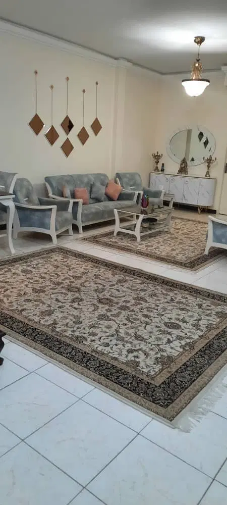 ۷۳متر دوخوابه طبقه همکف شاهین شمالی
