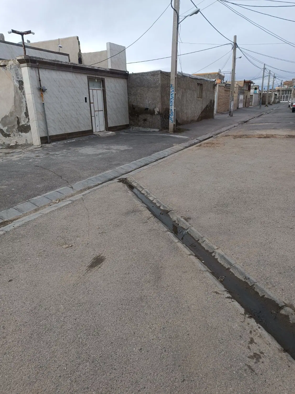 زمین مسکونی در باغمعروف