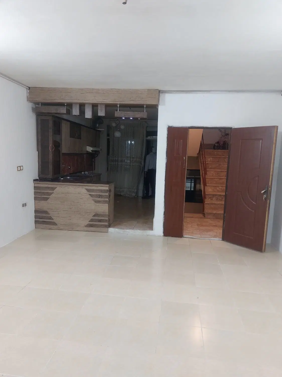 اپارتمان اجاره ایی اندیشه مشکینی