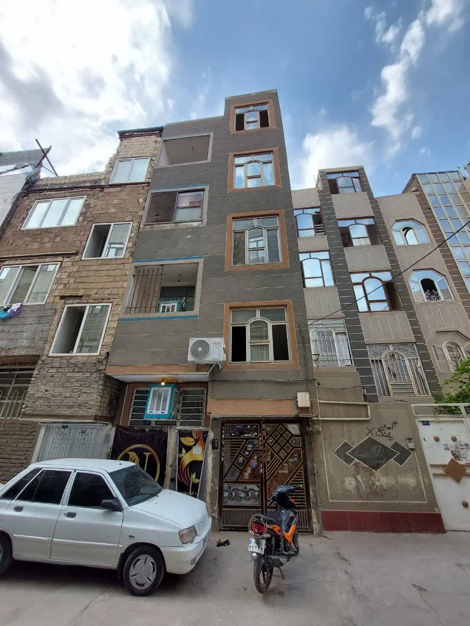 اپارتمان ۶۰متری طبقه دوم رهن کامل اول کشاورز۵