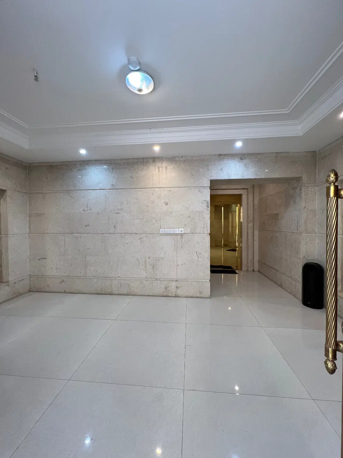 آپارتمان در تاپ لوکشین خیابان امام رضا
