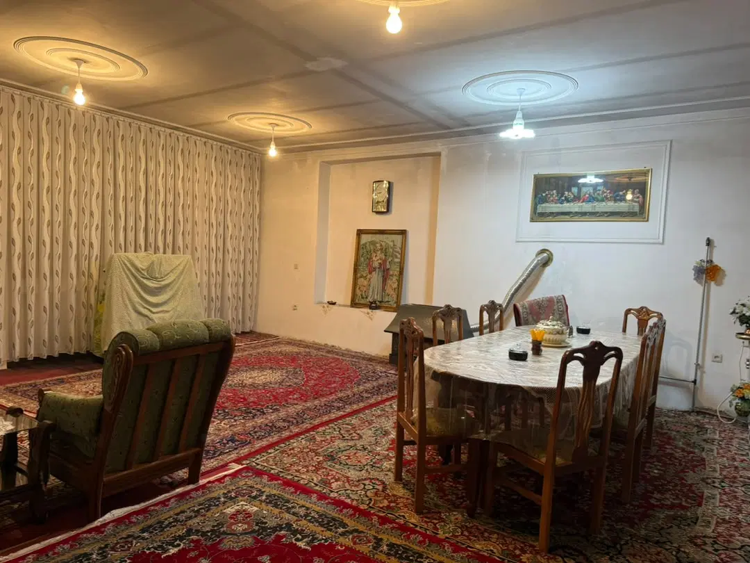 منزل مسکونی